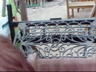 Başka bir masturbasyon yapmak ve bahçe merkezi kafede emmek