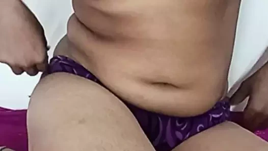 Amcığım ıslak olduğu için mastürbasyon yapıyorum 3 - bayan sunita