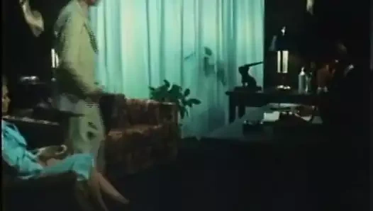 Kadınını hissettirmek için eski zamanlı seks macerasının tadını çıkarmak