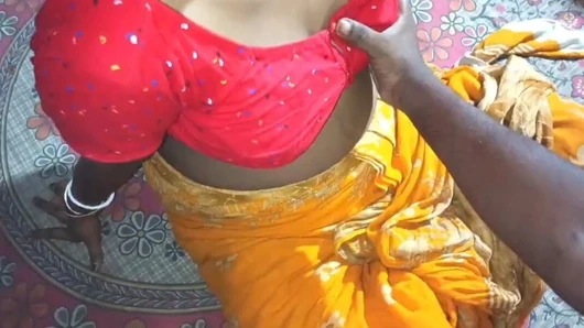 Arkadaş ka hamile biwi ko ghar mein bulakar kiya chudai