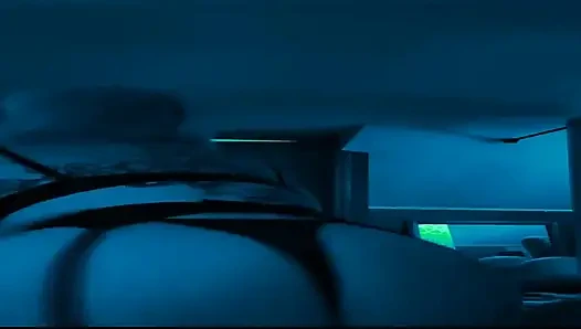 İkimizi de havaya sokacak.