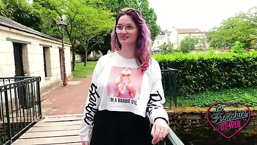 Malicia, bir sürü yaramaz fikirli bir wanton genç minx