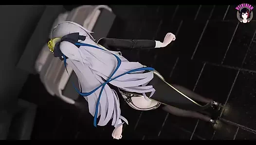 Siyah ipek rahibe kostümü içinde seksi dans