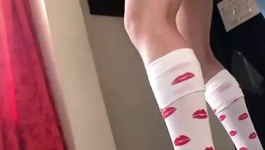 Sıcak okul adım kardeş çok sıcak ve okuldan sonra onu ıslak kedi parmaklama onu bir orgazm yapmama izin ver