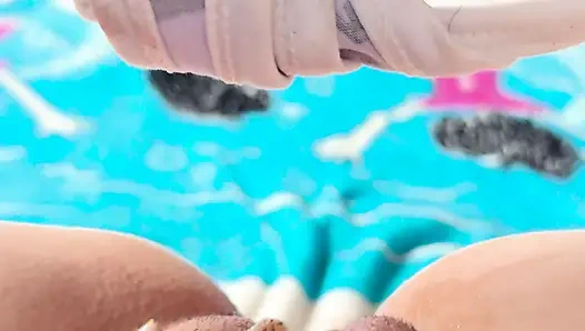 Güzel Kız Mastürbasyon Yapıyor