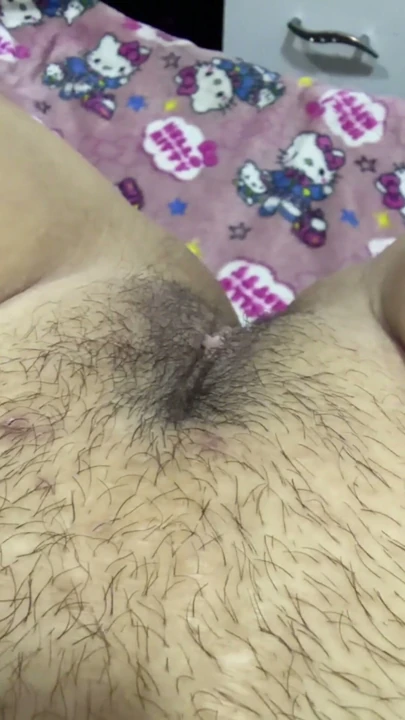 Mom masturbates and plays with her delicious hairy pussy | Clip 1