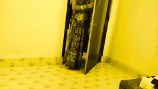 I went to Hot bhabhi's house during Rainy vacation and enjoyed a lot with my lovely bhabhi,