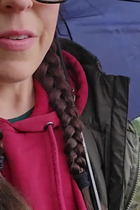 Yağmurlu Bir Günde Yürüyüş-n-sidik