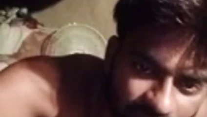 Hint karısı komşu ile..