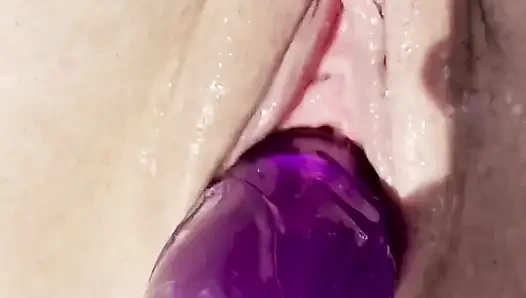 Kadın Çeşmesi Havuzunun Etrafında