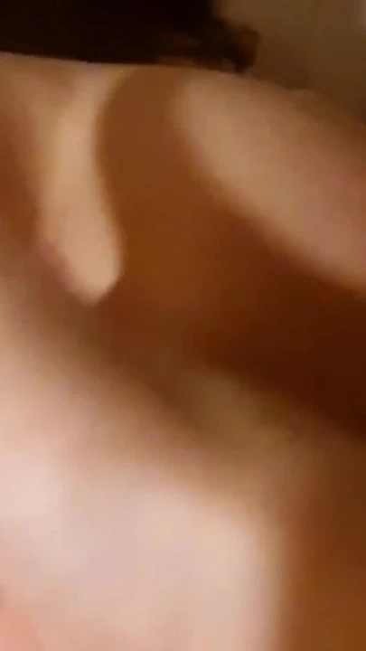 Erkek arkadaşım götümü ve götümü parmaklıyor | Klip 1