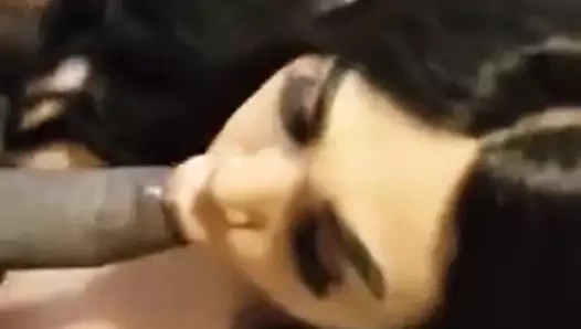 Büyük zenci yarağı yarak emici