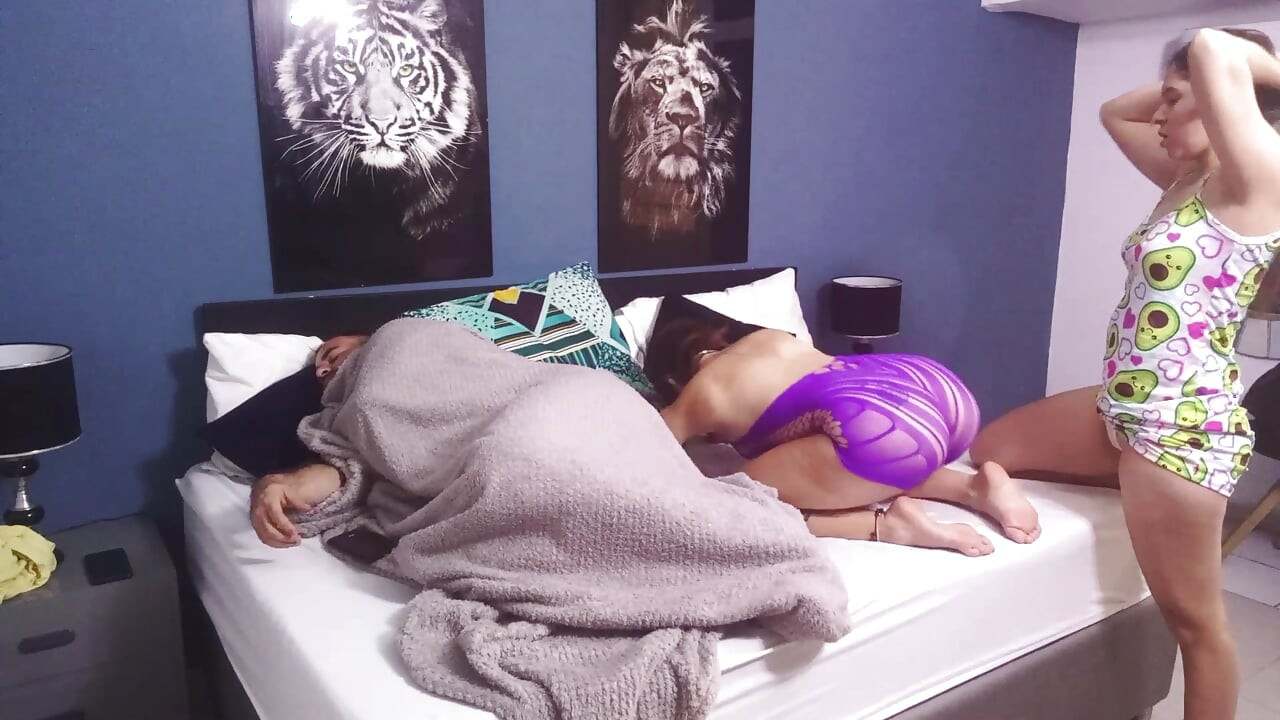 I have sex with my girlfriend in front of my stepfather.