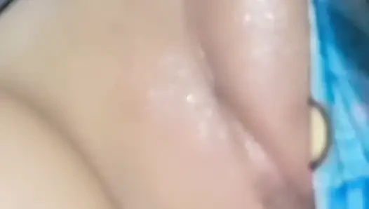 Üvey babam beni mastürbasyon yaparken yakalıyor