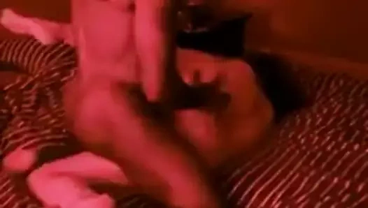 Hotwife404 becerdin sert tarafından boğa