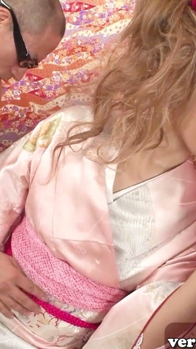 Japon 18yo kıllı kolej genç at Creampie döküm | Klip 1