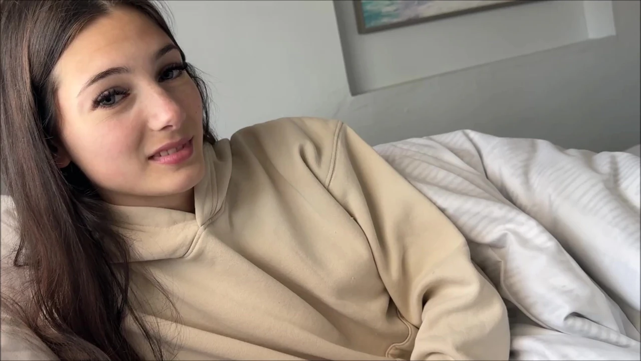 Skipping School with Tiny Step Sis – Sophie Tyler – Family Therapy – Alex Adams