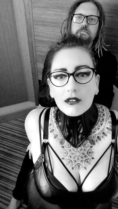 Yavaş ve şehvetli sapık çift siyah beyaz