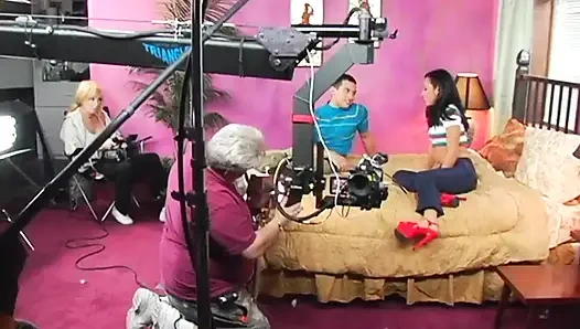 Parody Bros: Brady'ler değil: bölüm 1