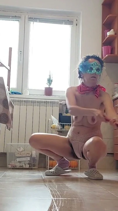Ateşli orta yaşlı seksi kadın derlemesi tüm en iyi anlar elektrikli süpürge 🔥 seksi evli kadın kıllı amcık | Klip 1
