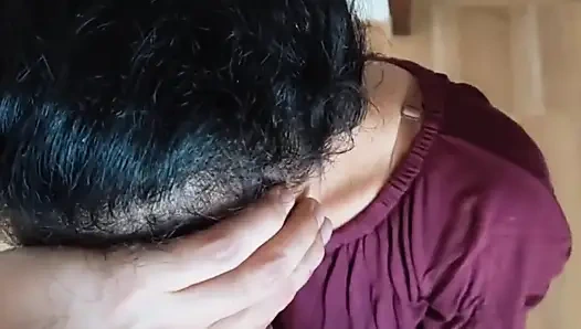 Bir eve gittik ve ondan beni emmesini istedim ve o sütümü yuttu