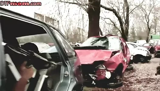 Sürtük orta yaşlı seksi kadın edepsiz sikiciyle sert sikişmeyi seviyor