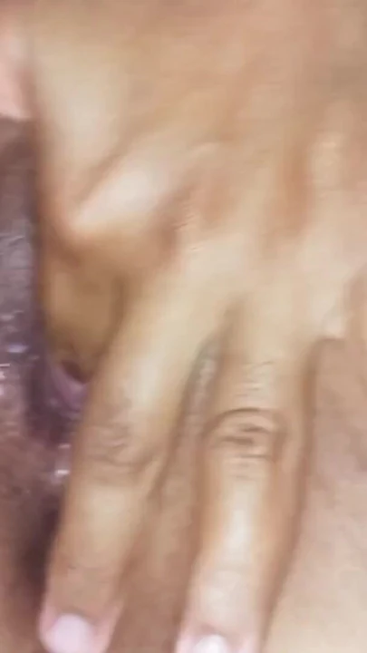 Захватывающий момент из "у мачехи был силиконовый член, и пасынок заставил ее кончить на его член"