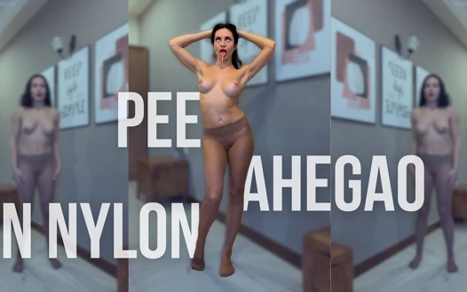 Naylon külotlu çorapla işeme, göğüslere tükürme, ahegao