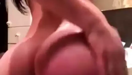 Göğüsler ve ganimet