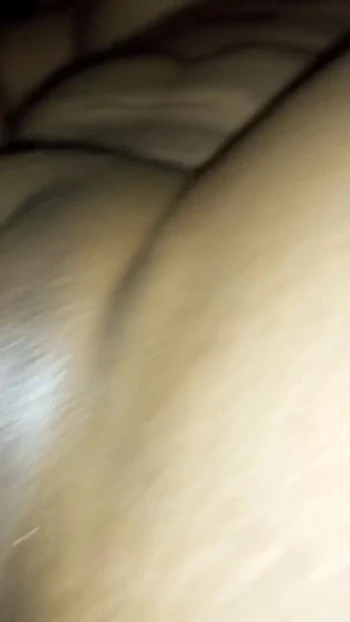 Эмоциональный момент из "Болезненные анальные попытки - пакистанская жена Пинки проба первый раз в сексуальной сари, чтобы сделать ее мужа счастливым".