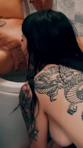 Обязательно поделюсь моментом из ""Давай пососем писсы из твоего хуя " ДВЕ АНАЛЬНЫЕ ТУАЛЕТНЫЕ ШЛЮШКИ УМОИМ О ТВОЕЙ СПЕРМЕ!"