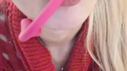 İnteraktif oyuncak Elza Kom's