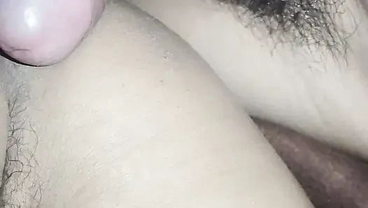 Baldızımı ilk kez Hintli seks videosuyla siktim