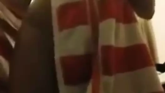 Kanadalı Hintli genç kız büyük memeli göt 40