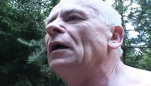 Ninema, granpa ve genç kız üç yapıyor!