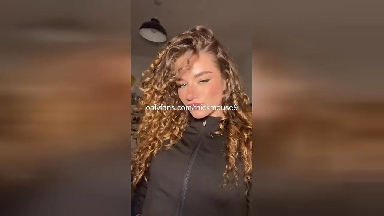 Yırtık 18 yaşındaki fışkırtma patlaması insta spor salonu kazası