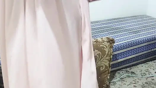 Büyük götünden sikilmeyi seven düzgün vücutlu Mısırlı sürtük. Net sesli en iyi yeni Arap seks videosu.