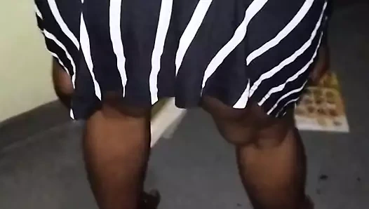 Eğildiğimde vajinam güzel görünüyor mu?