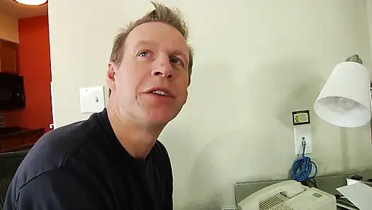 Alina Li sert oral üçlü grup seks