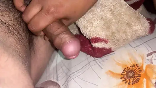 Hintli kadın sakso çekiyor