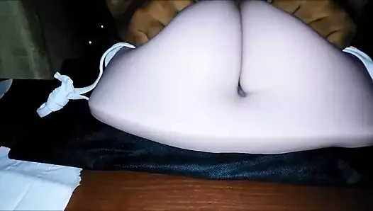 Bustyaichan göğüs dekoltesi dölleme