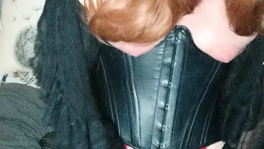 Yastık kamburu travesti