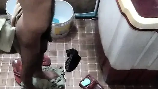 Birlikte banyo yaptıracak birini istiyorum
