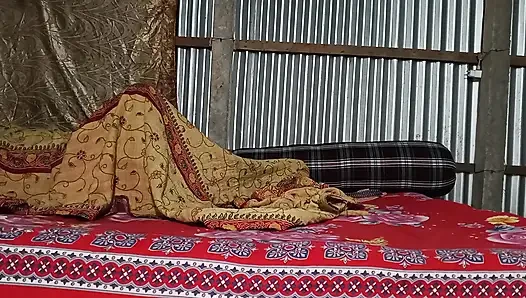 Scopando la calda zia con video sexy per la prima volta da solo