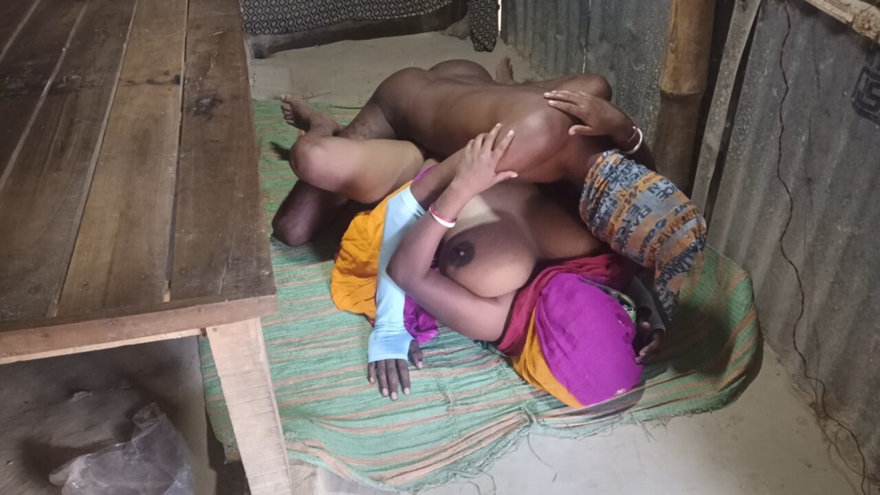 Pados ki desi hot bhabhi ki chudai ki