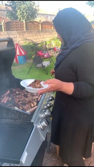 benim bengalce büyük baştankara teyze üzerinde bayram