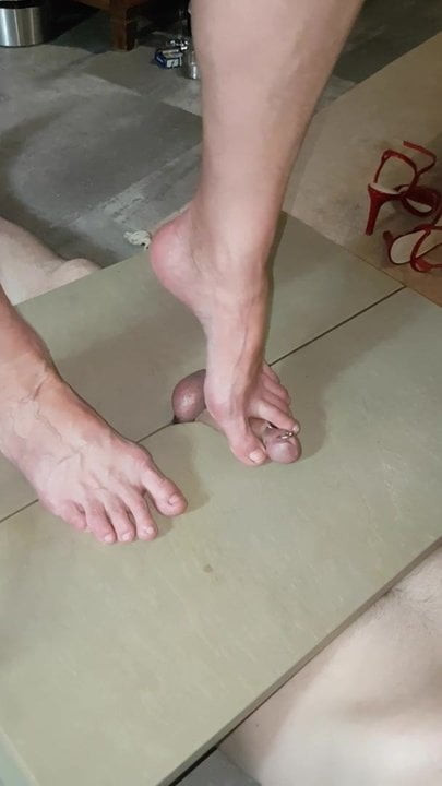 Ballbusting ile facesitting