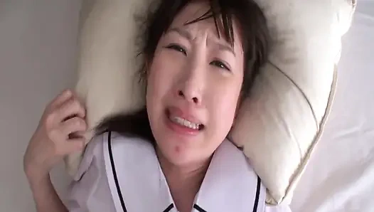 Uzun bacaklı, yumuşak tenli. Hızlı kırılıyor ve daha fazlasını istiyor