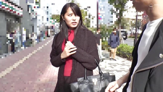 M628g01 siyah saçlı düzgün tip güzel kızlar Yariman'dı...