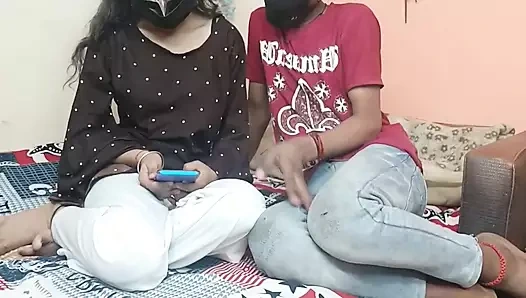 Hintli üniversiteli kız priya hintli köylü çocukla sert
